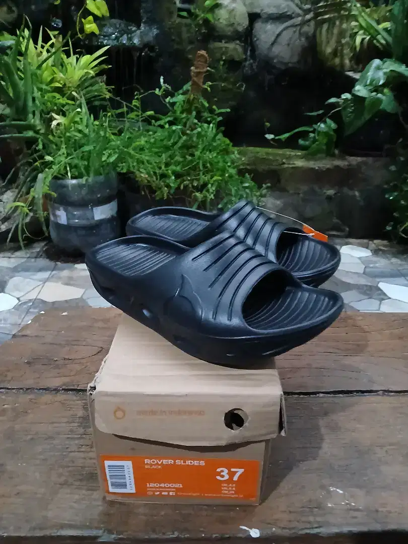 Sandal ortuseight model rover size 37