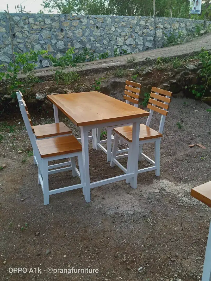 Meja kursi santai cafe resto dan makan