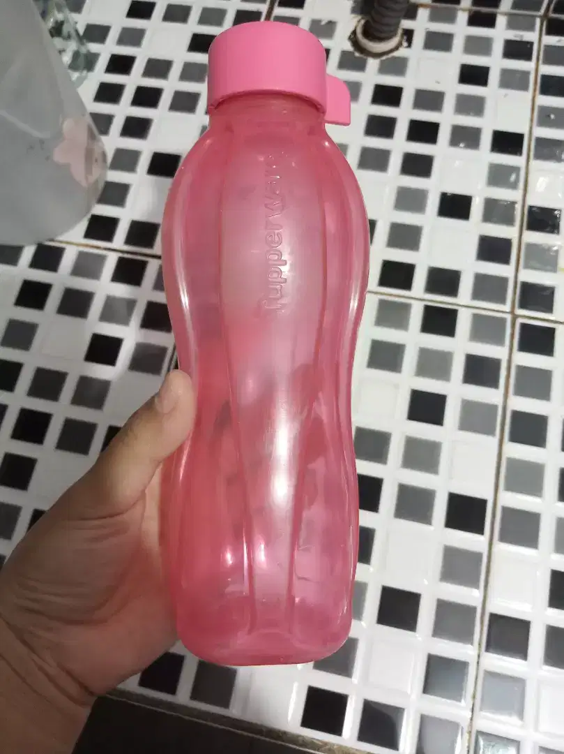 Botol minum Tupperware pink 500 ml