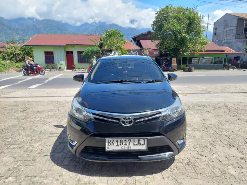 Vios G M/T 1,5 Hitam