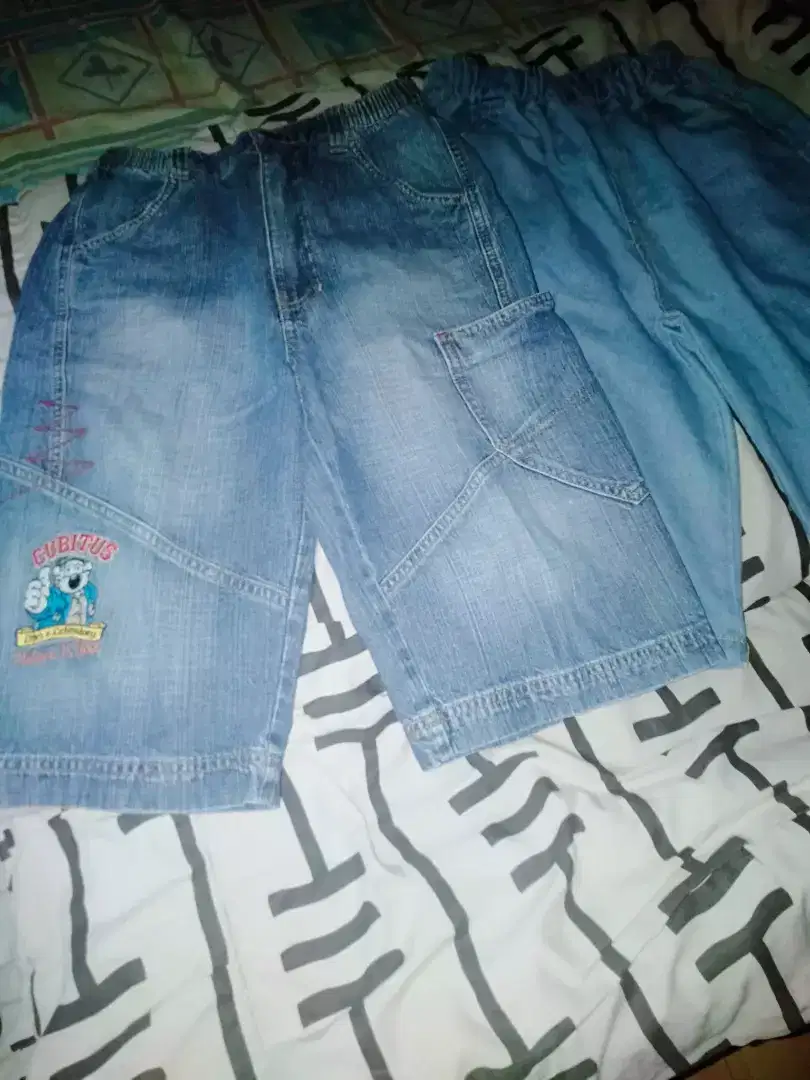 Celana jeans anak import cubitus sz 10-12th  2 pcs 60rb aja