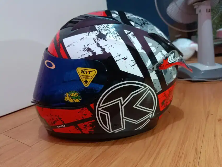 Sc Helm KYT Fullface R10 LIKE NEW