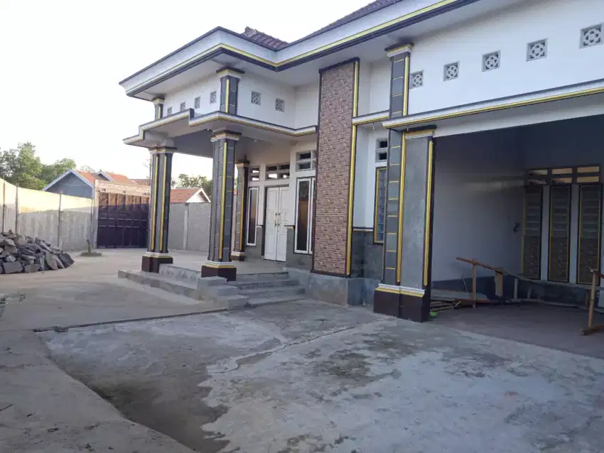 Di jual cepat rumah besar full sudah pagar keliling tinggi 3 &4m