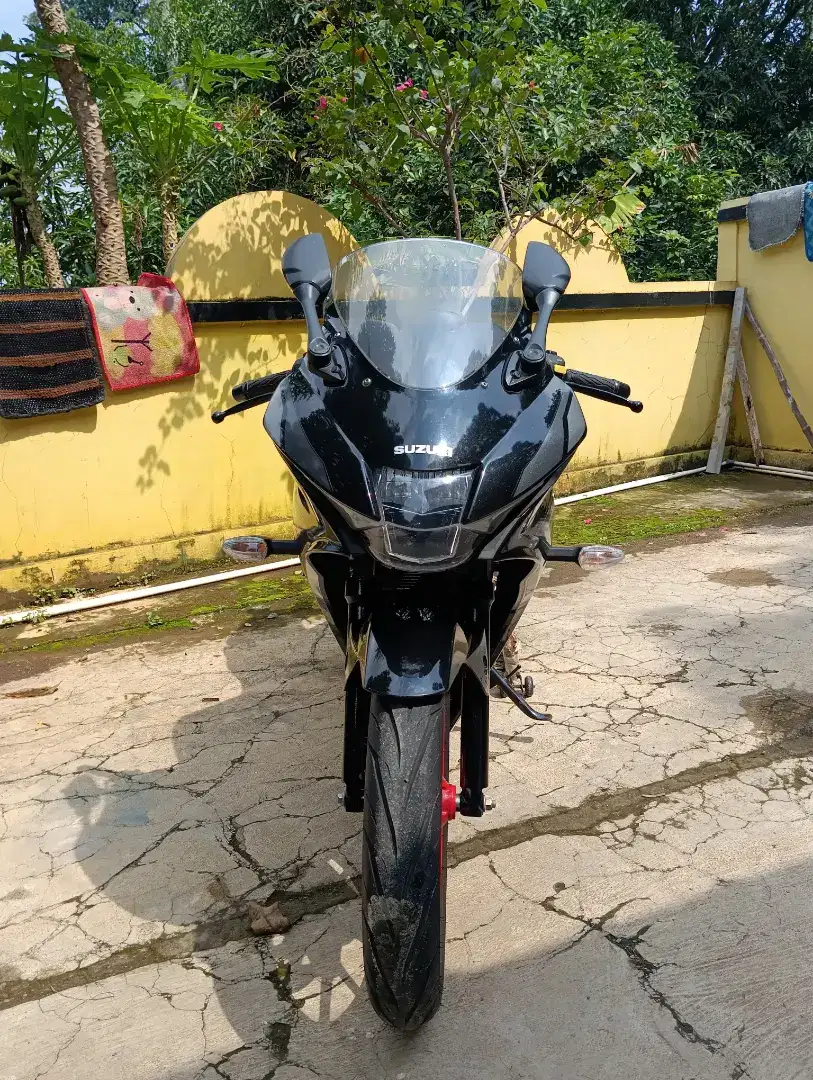 Suzuki GSX R 150