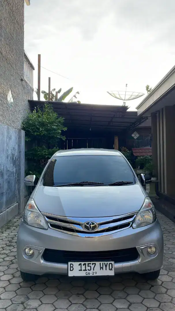 jual avanza matic 2014