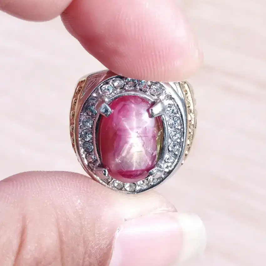 Cincin Titanium Batu Permata Natural Ruby Star Tajam