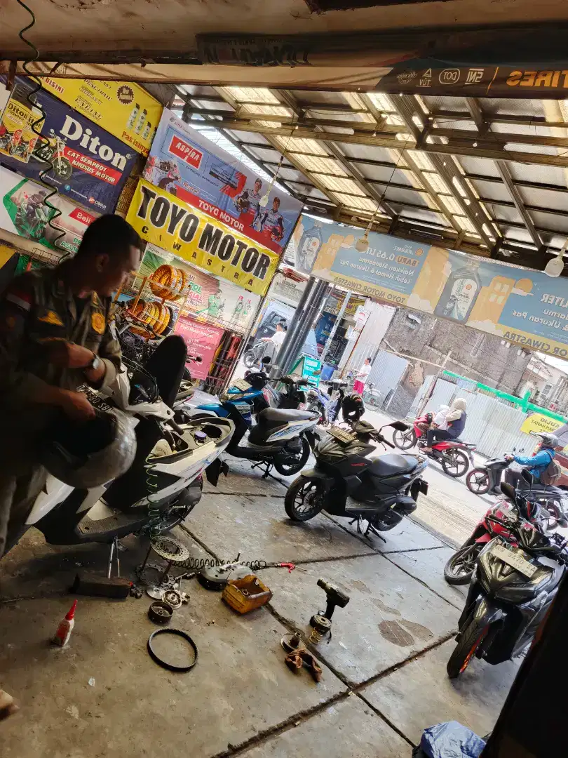 Dicari mekanik motor berpengalaman