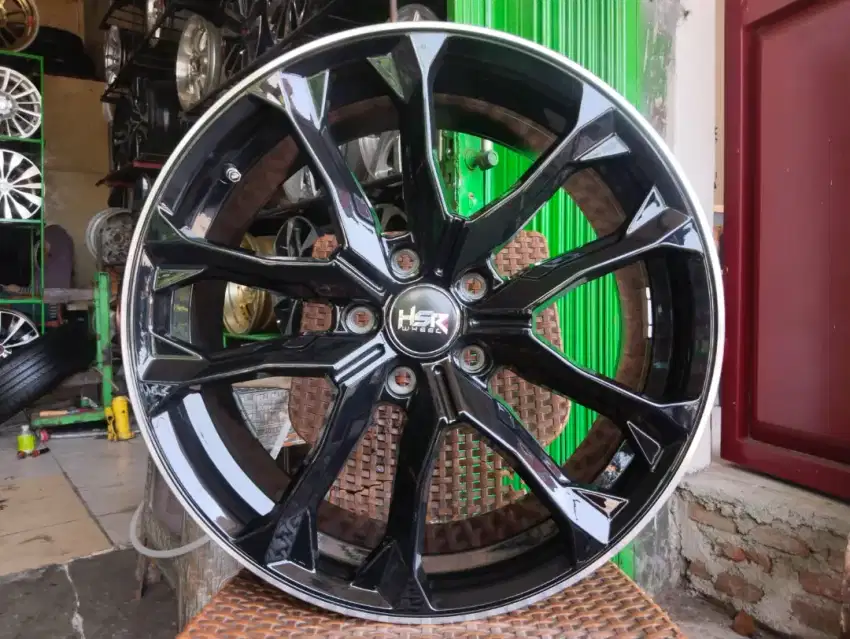 Velg Racing HSR R18 Pcd 5x114