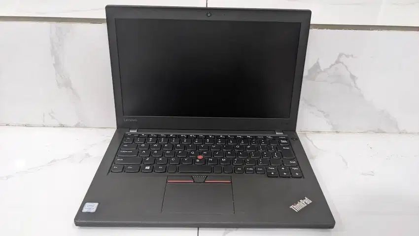 Lenovo Thinkpad X270 Intel Core i5-6300u RAM 16 GB SSD 512 GB Dual Bat