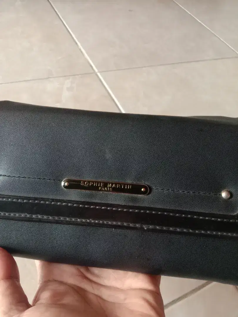 dompet Sophie Martin