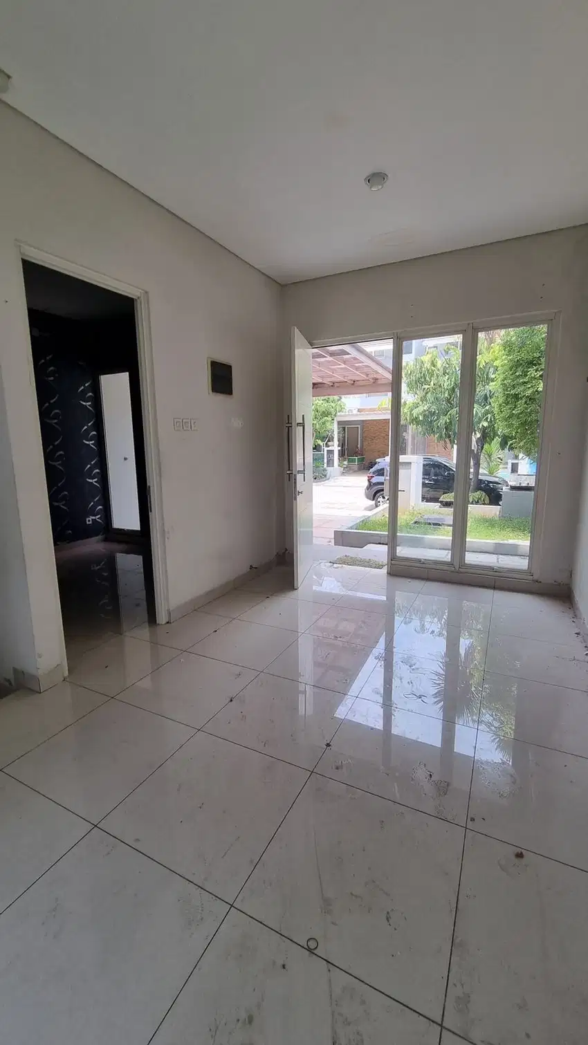 Dijual cepat Rumah 2 lantai di cluster Vasana Harapan indah Bekasi