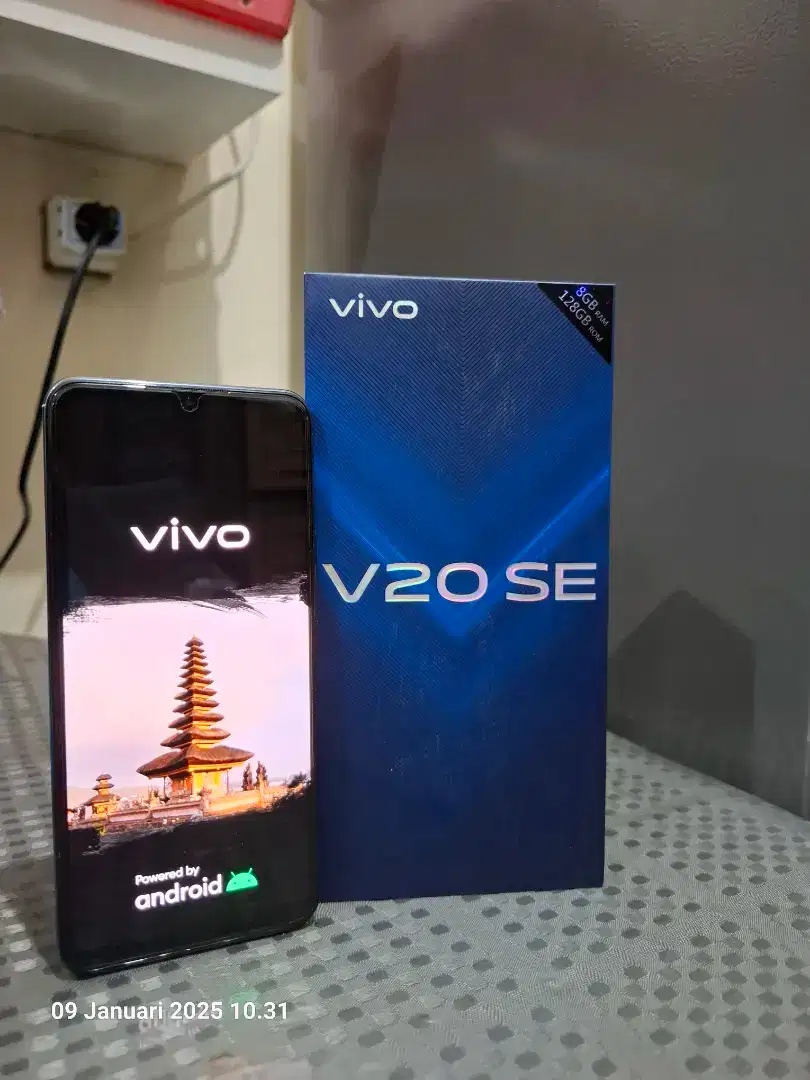 Vivo V20 SE  Gravity Black