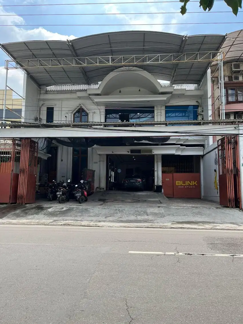 Dijual Rumah Mewah Jalan Biliton Siap Huni