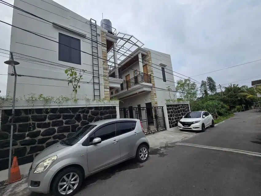 DIJUAL KOST EXCLUSIVE BARU DEKAT KAMPUS UII JAKAL KM 12