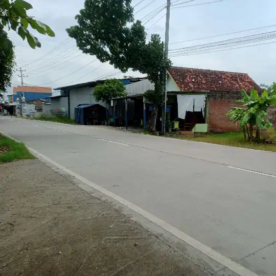 Tanah pekarangan luas siap bangun bisa beli setengah di Sukoharjo