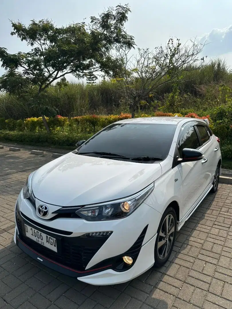 Yaris S Trd 2015 Bs kredit