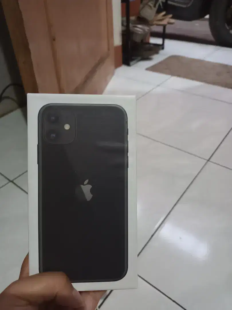 Jual Iphone Putih 11 64GB bekas