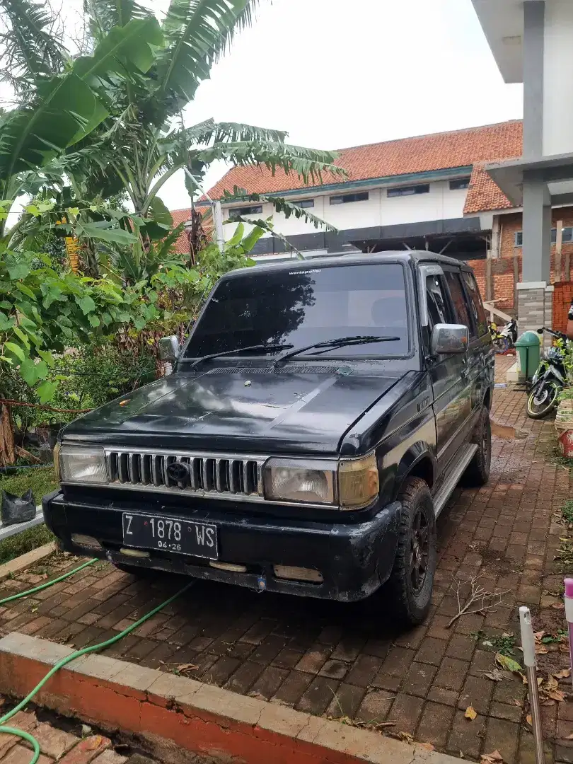 Kijang 88 warna hitam jarang ada