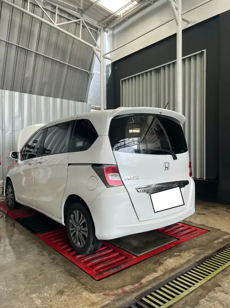 Honda Freed PSD 2015