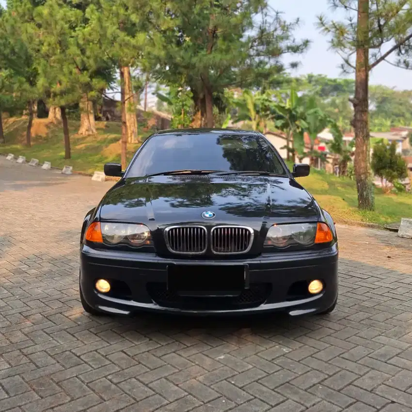 Jual BMW 320i 2001