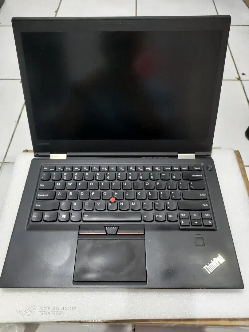 LENOVO THINKPAD X1 CARBON core i5 gen 6. Matot