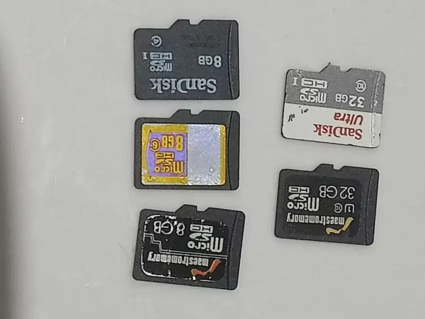 Sandisk ultra 32GB / 8GB