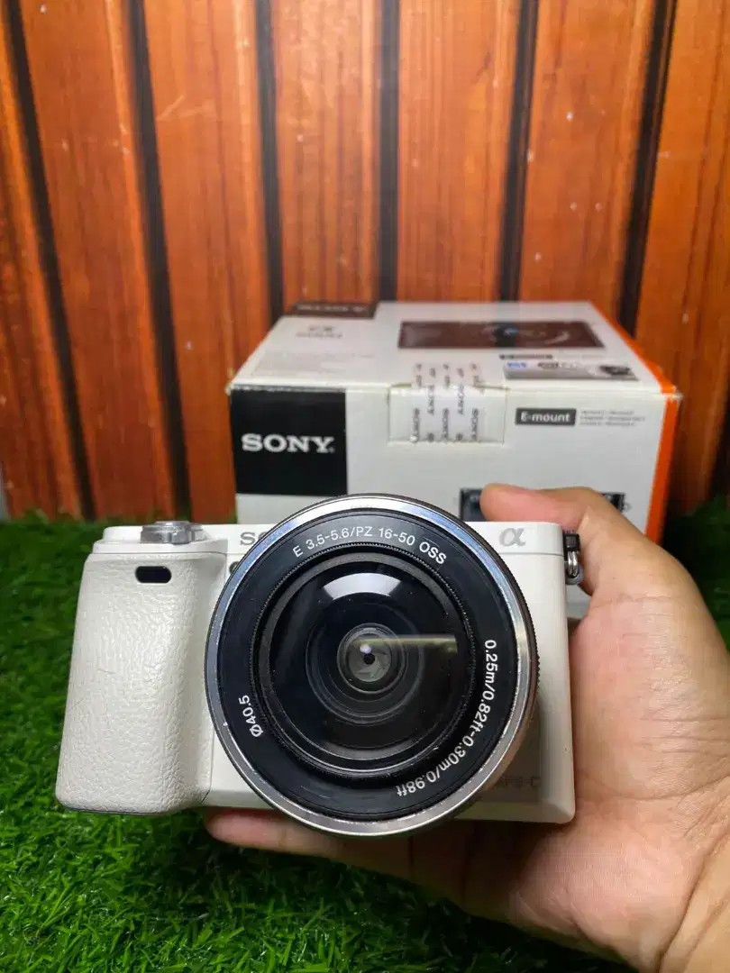 Sony a6000 white fullset