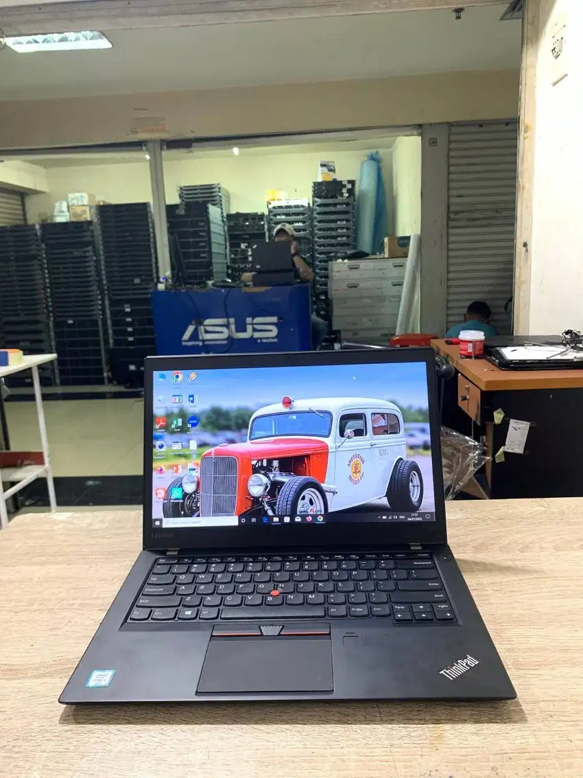 Laptop Kerja Lenovo Thinkpad T460s Core i5 Gen 6 RAM 8/256GB M-VN