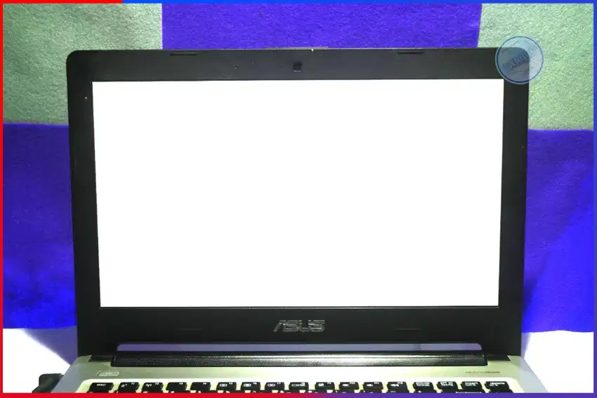 Jual LCD , Laptop Notebook Servis pemasangan juga Keybord , Batrai Cas