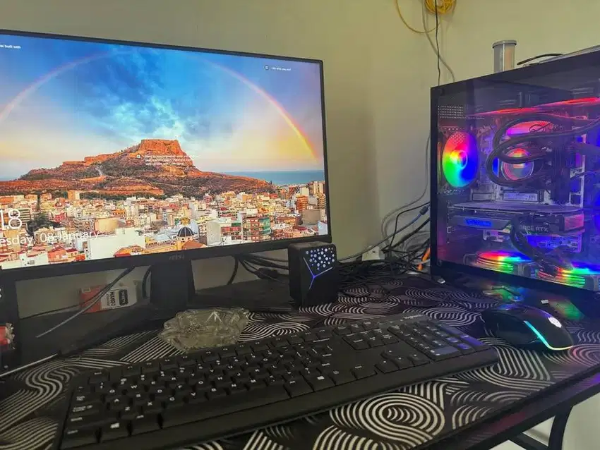 PC rakitan full set baru 3 bulan pakai