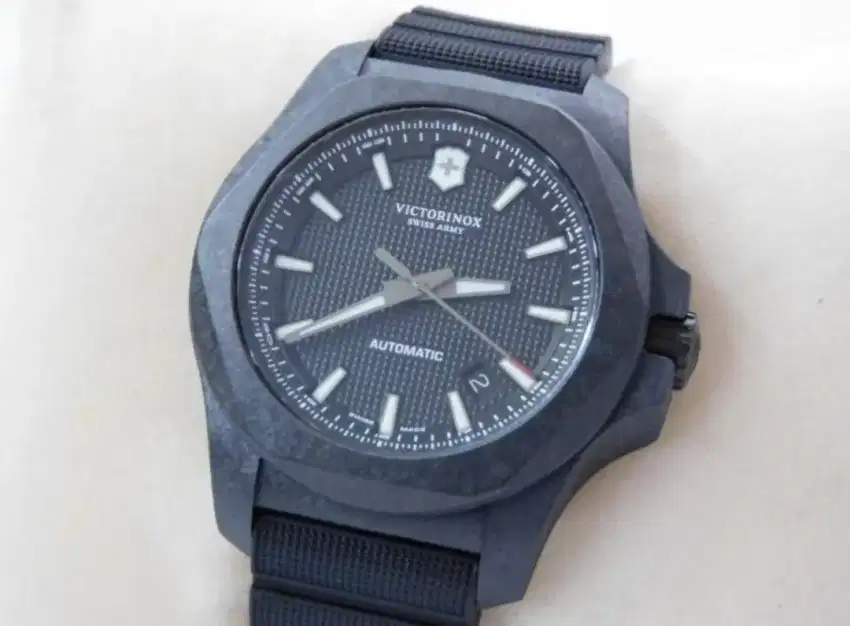 Victorinox Swiss Army VSA INOX Carbon Auto Mechanical 241866