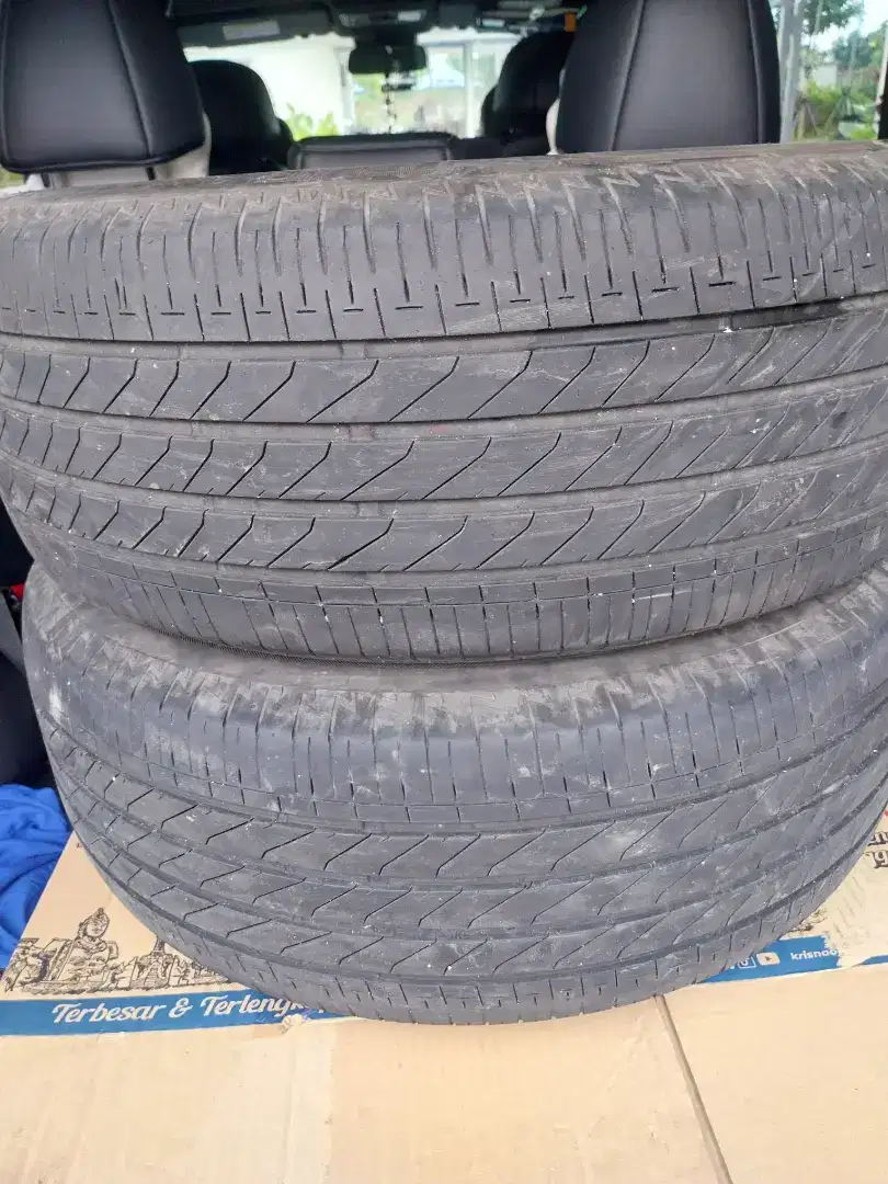 2 buah Ban Mobil Bridgestone 215/55 R17 Turanza T005A