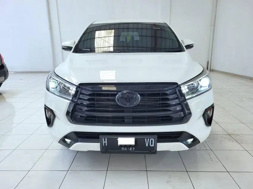 Toyota Innova Reborn 2.4 V AT thn 2022