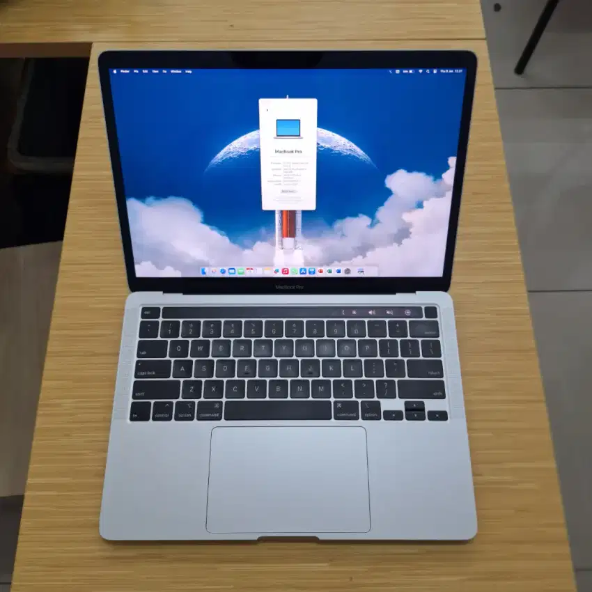 Macbook Pro 2020 i7 16/512 Mulus iBox