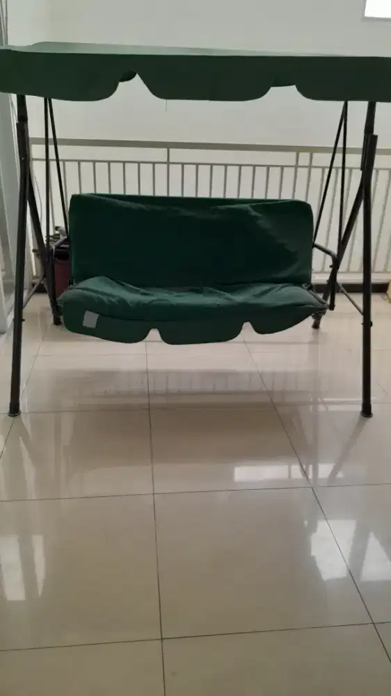 Dijual Ayunan besi dan meja bundar jati motif china