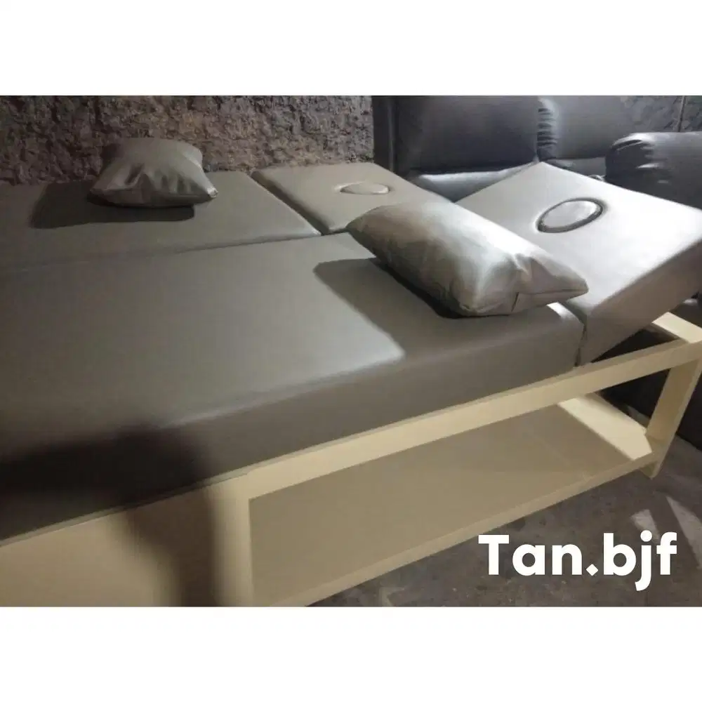 Bed massage 2 loker pintu slide