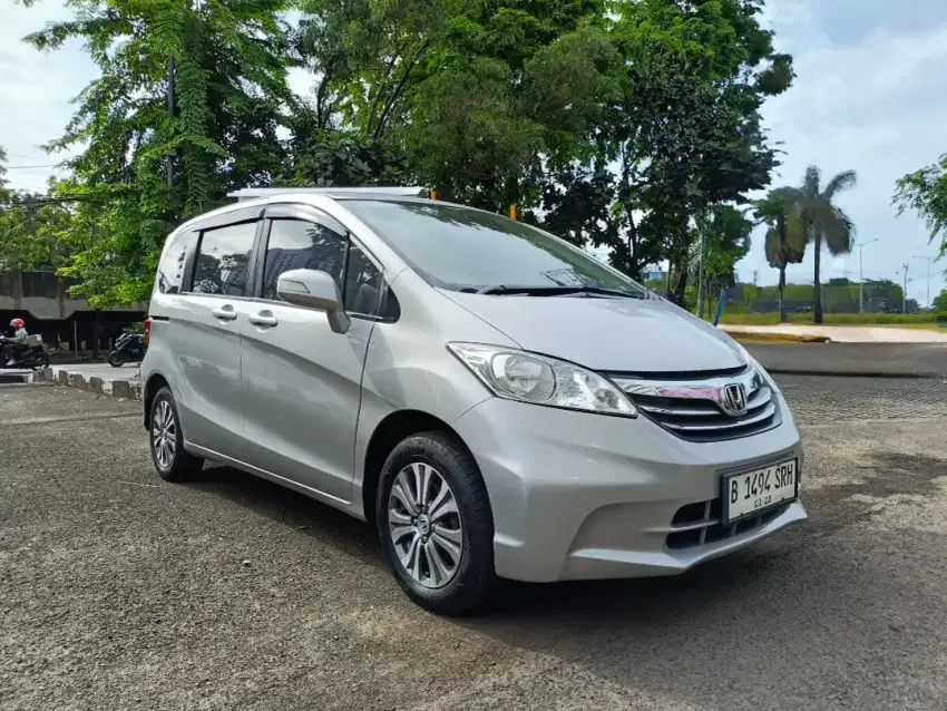 Honda Freed PSD (E) Facelift AT 2012 Silver, AC Digital