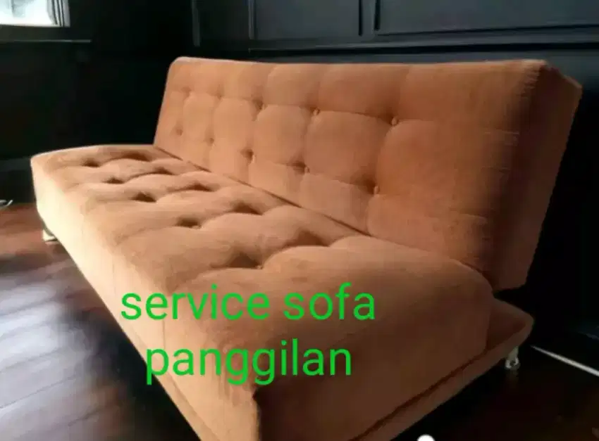 Menerima servis sofa panggilan