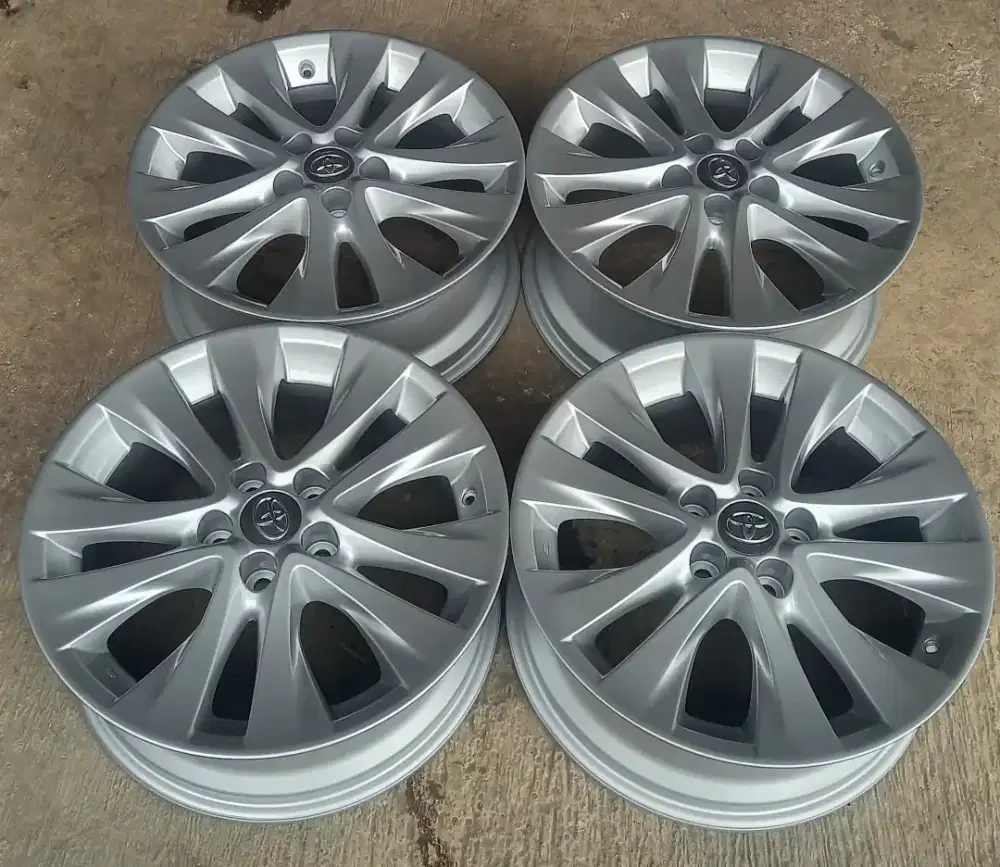 Velg toyota alpardh ring 18 pcd 114,3 baut 5.