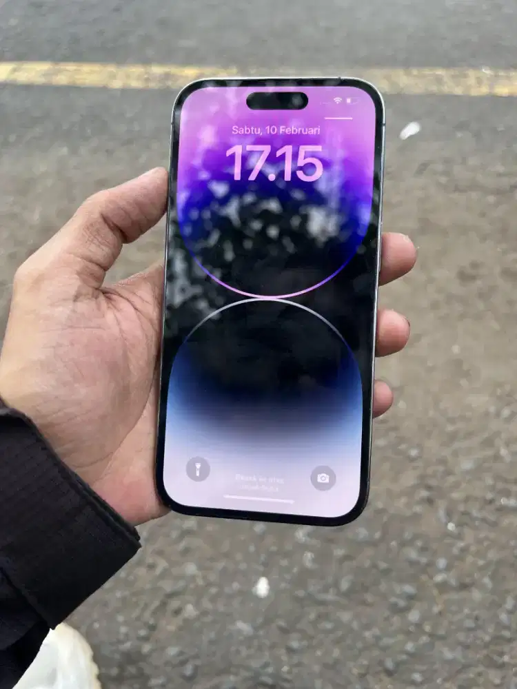 MENERIMA IPHONE SECOND