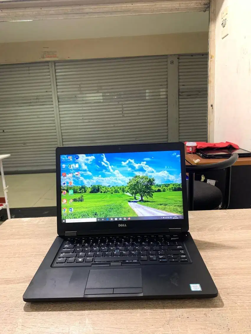 Laptop Dell Latitude 5480 Core i5 Gen 7 RAM 8/256GB HD MULUS M-VN