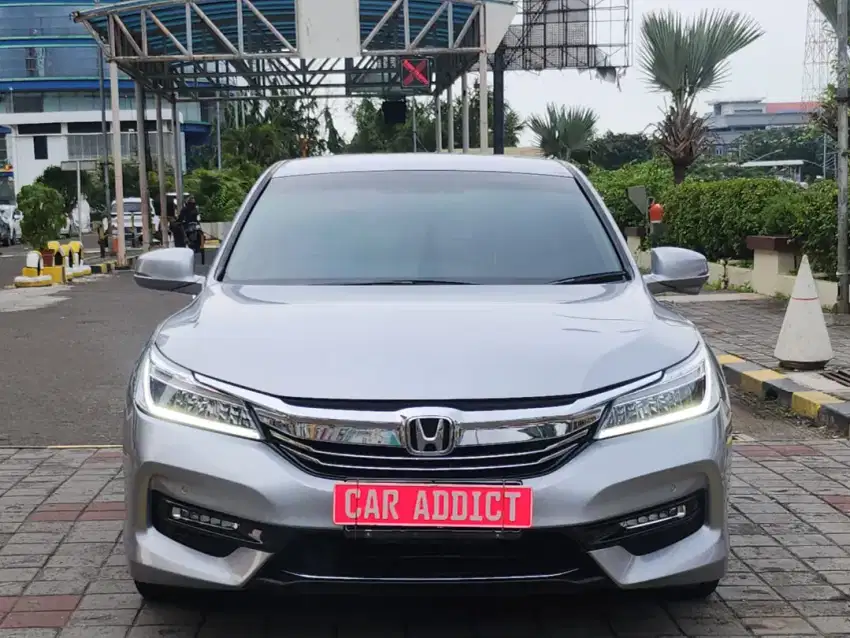 HONDA ACCORD 2.4 VTI-L ABU 2017