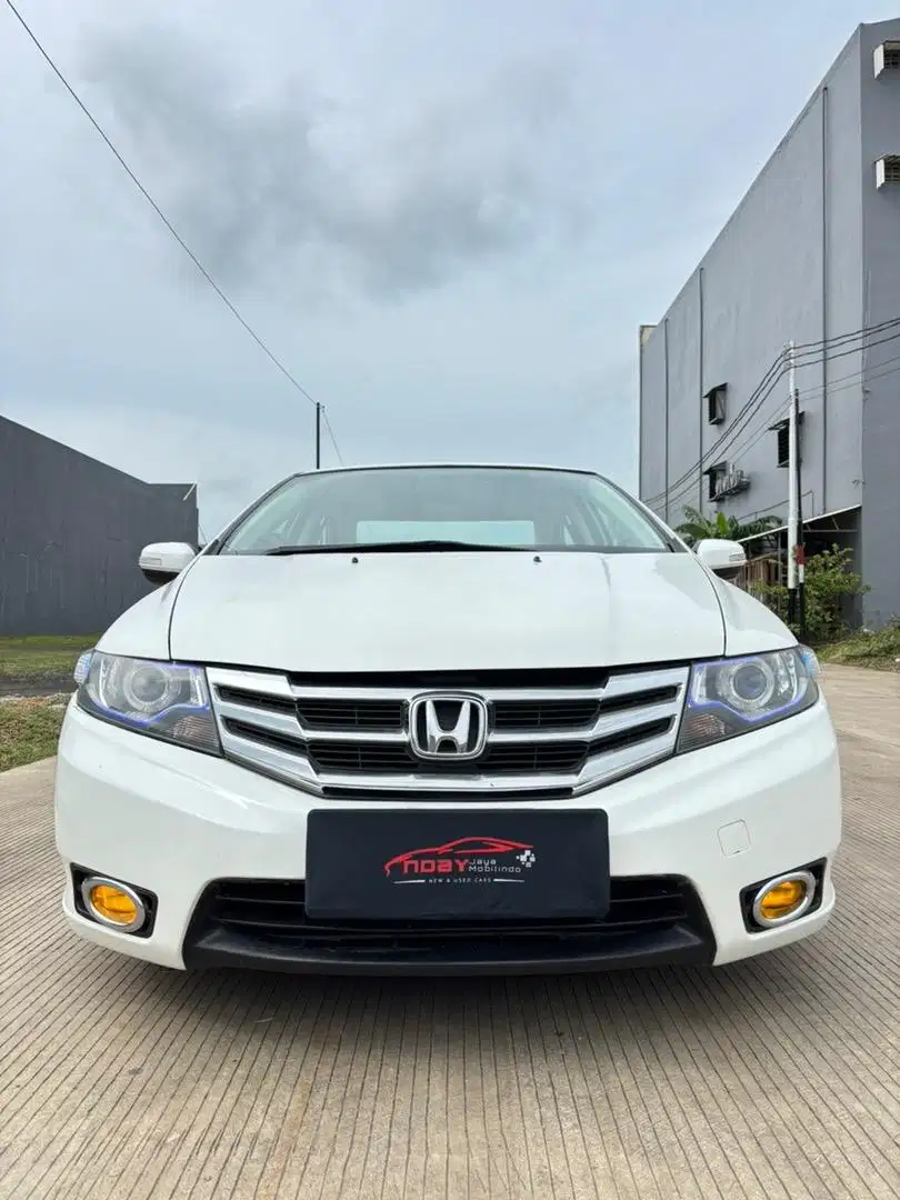 Honda City 1.5 E 2013 Automatic ( Putih Metalik )