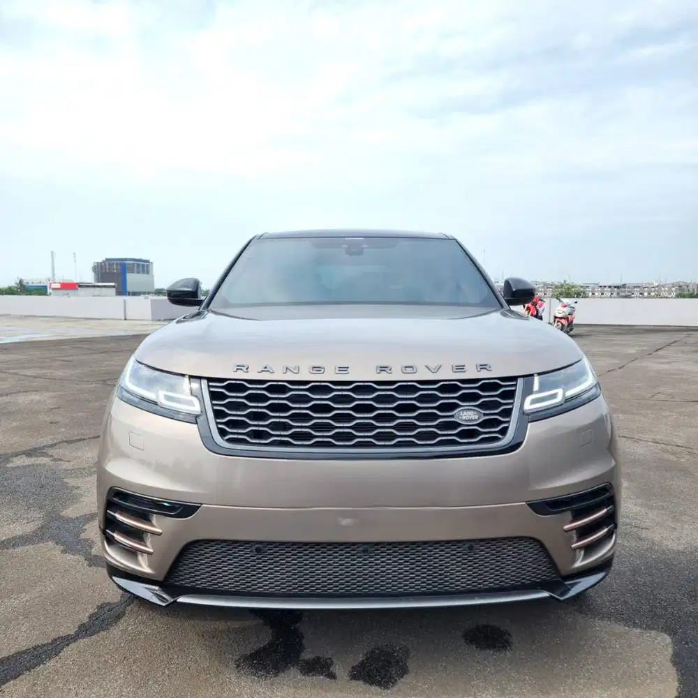 Range Rover VELAR 2019 Champagne Gold