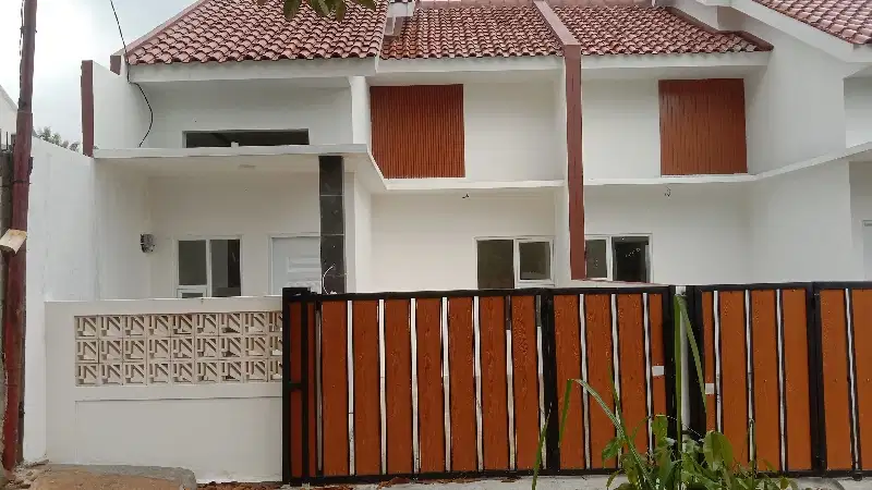 Rumah baru strategis pinggir jalan dekat ke stasiun citayam