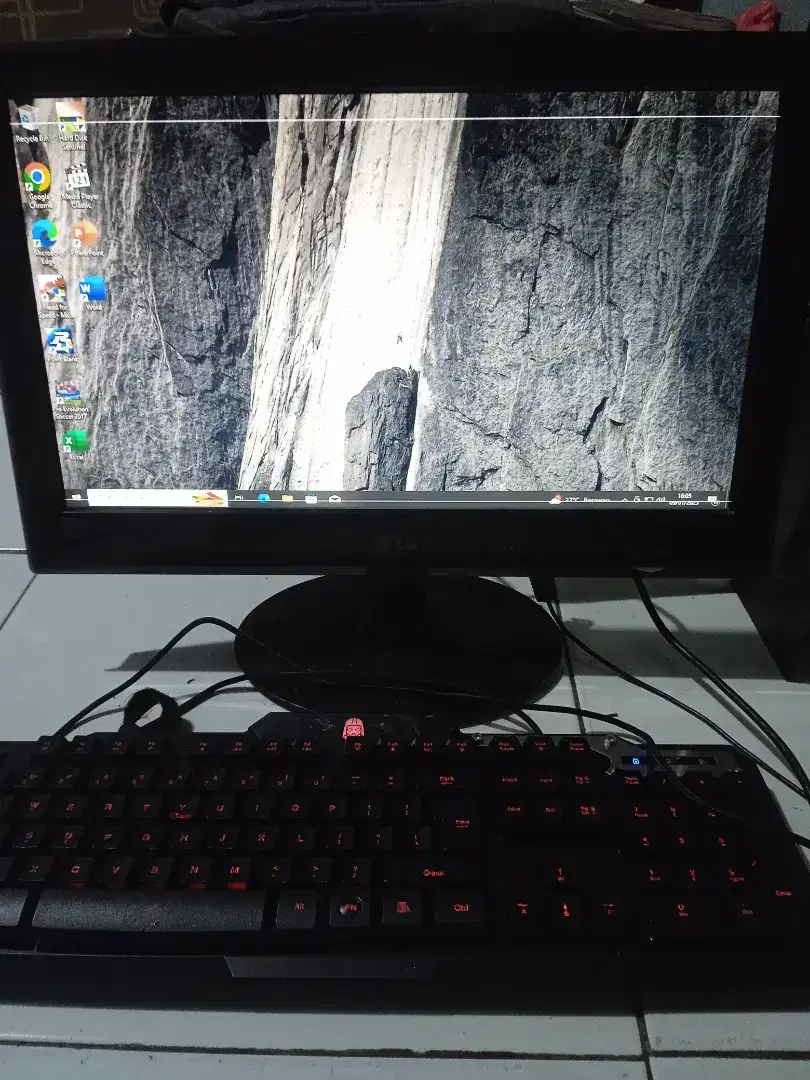 Komputer Fullset Amd A4 6300 Ram 6Gb Hdd 320+500Gb Win 10