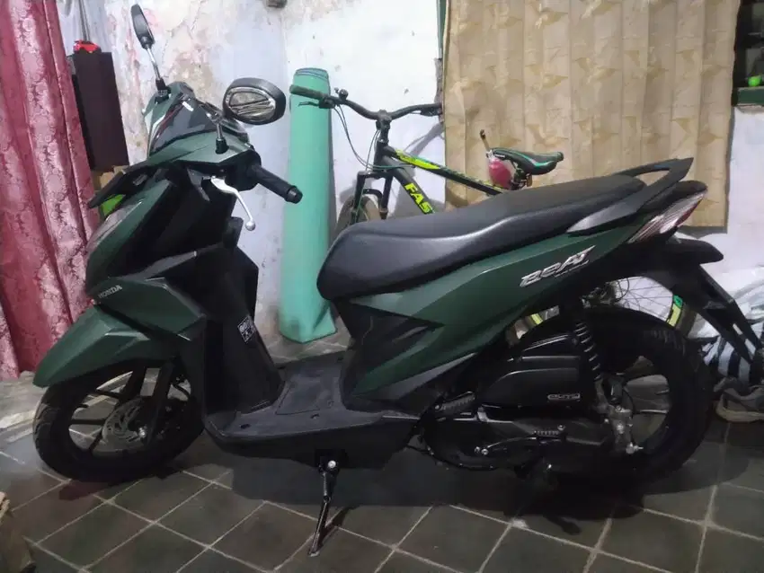 Honda Beat Deluxe Tahun 2023 Warna Hijau