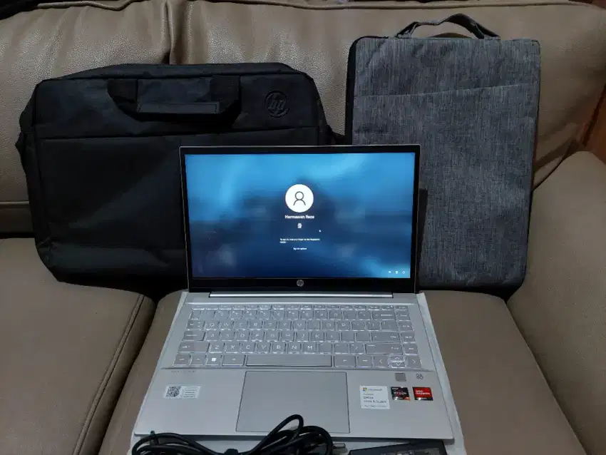 Laptop HP Pavilion 14-ec0013AU Ryzen 5-5500U 512GB SSD 16GB +antigores