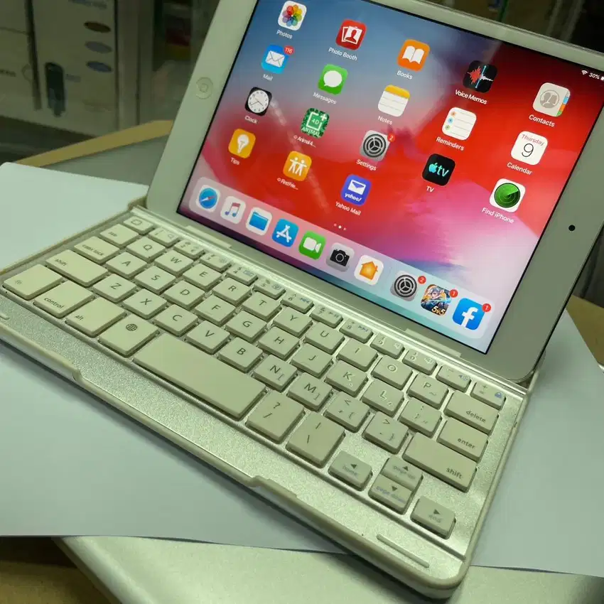 Keyboard Bluetooth untuk ipad Mini dan Ipad besar