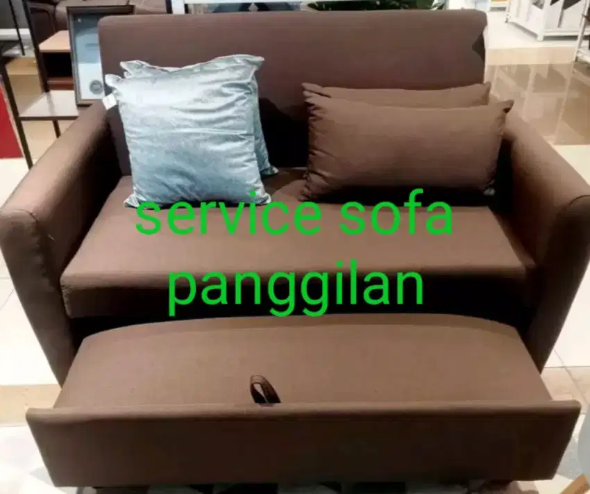Menerima servis sofa panggilan